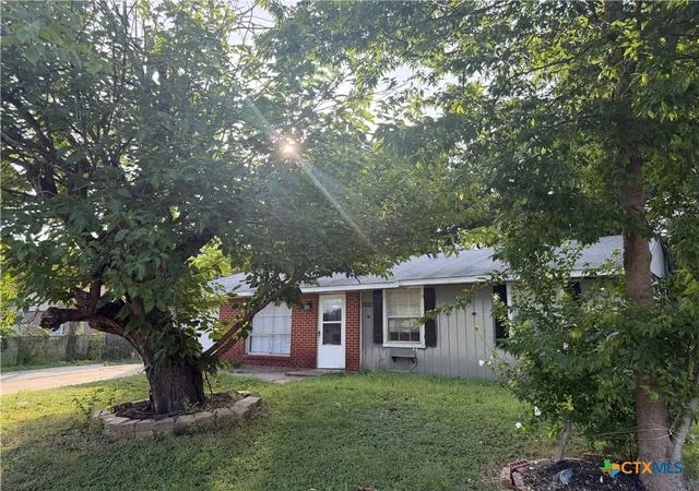 Photo 1 of Single family home for sale at 1012 San Antonio St, Killeen, TX 76541 | MLS# 621387 | Listing updated on 2026-08-30