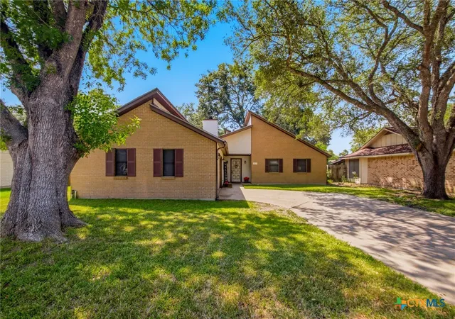 Photo 1 of Single family home for sale at 217 Kirkwall St, Victoria, TX 77904 | MLS# 621627 | Listing updated on 2026-09-19