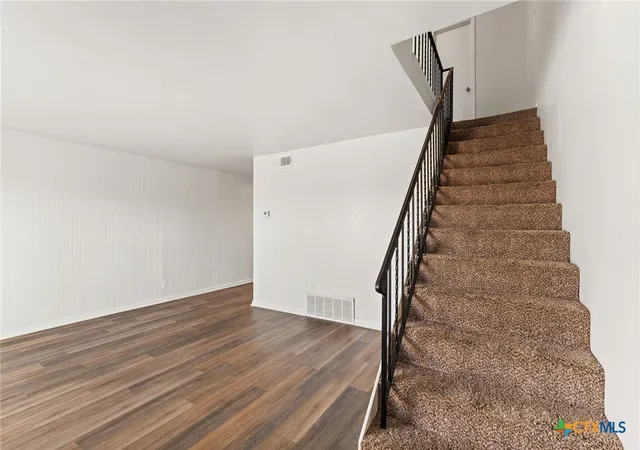 Photo 3 of Townhouse for sale at 218 E Victory Ave, Temple, TX 76501 | MLS# 621493 | Listing updated on 2026-08-05