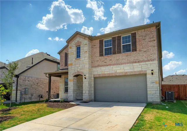 Photo 3 of Single family home for sale at 12108 Se Bacalar Bnd, Manor, TX 78653 | MLS# 621689 | Listing updated on 2026-09-16