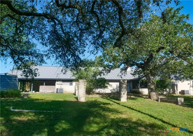 Photo 4 of Single family home for sale at 292 Fm 136, Woodsboro, TX 78393 | MLS# 621600 | Listing updated on 2026-08-05