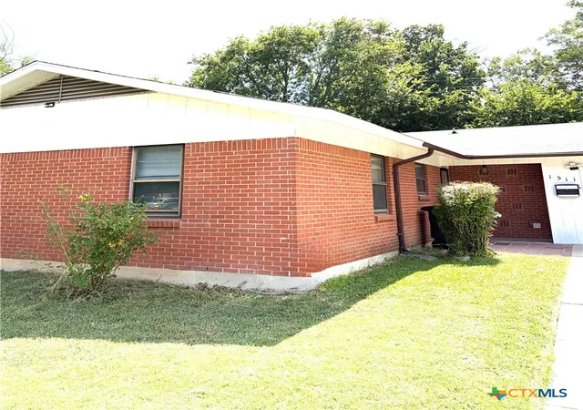 Photo 2 of Single family home for sale at 1511 Meadow Dr, Killeen, TX 76549 | MLS# 621674 | Listing updated on 2026-08-29