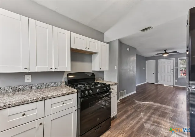 Photo 2 of Single family home for sale at 1102 Jackson St, Killeen, TX 76541 | MLS# 621698 | Listing updated on 2026-08-20