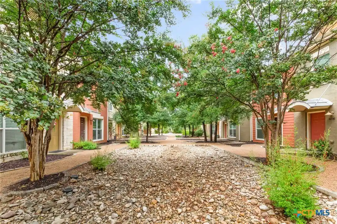 Listing Photo 30 - Condo for sale in 1101 Grv Blvd located at 1101 Grv Blvd, Austin, TX 78741 - Unit #708