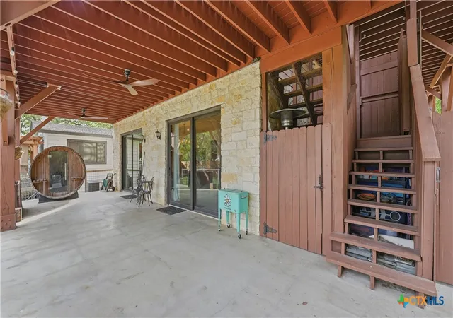 Photo 2 of Single family home for sale at 628 Country Ln, Canyon Lake, TX 78133 | MLS# 621744 | Listing updated on 2026-08-05