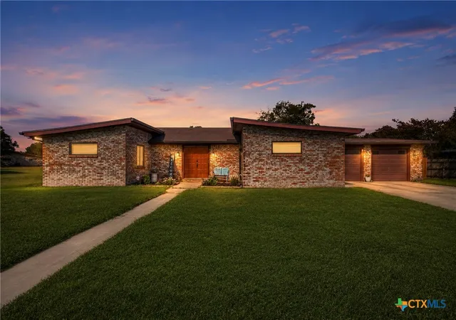 Photo 2 of Single family home for sale at 1304 Walker St, Gonzales, TX 78629 | MLS# 621423 | Listing updated on 2026-08-07