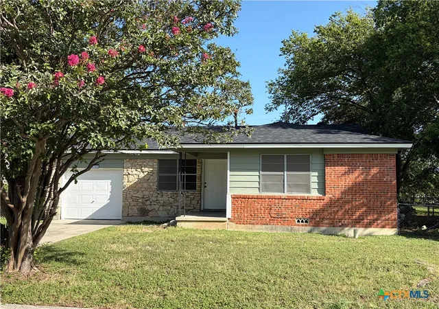 Photo 1 of Single family home for sale at 706 W Avenue E, Copperas Cove, TX 76522 | MLS# 620618 | Listing updated on 2026-08-07