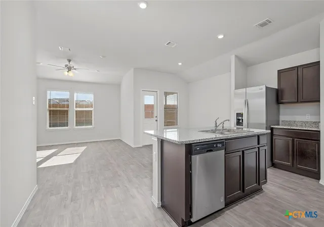 Photo 3 of Sale Pending at 6818 Fread Dr, Killeen, TX 76549 | MLS# 621823 | Listing updated on 2026-08-12