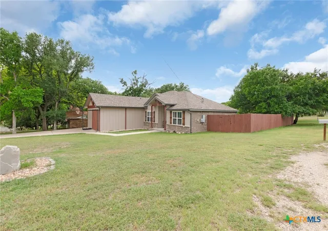 Photo 2 of Single family home for sale at 1202 S Willis St, Lampasas, TX 76550 | MLS# 621644 | Listing updated on 2026-09-02