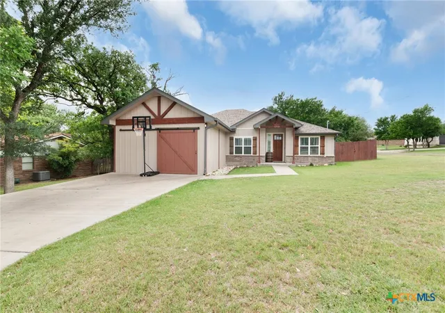 Photo 3 of Single family home for sale at 1202 S Willis St, Lampasas, TX 76550 | MLS# 621644 | Listing updated on 2026-09-02