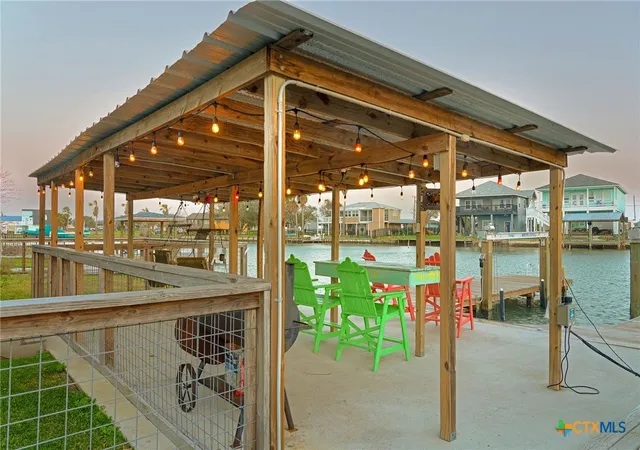 Photo 3 of Single family home for sale at 121 Ridge Harbor Dr, Rockport, TX 78382 | MLS# 621818 | Listing updated on 2026-08-21