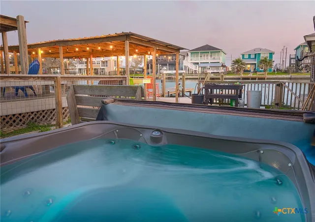 Photo 4 of Single family home for sale at 121 Ridge Harbor Dr, Rockport, TX 78382 | MLS# 621818 | Listing updated on 2026-08-21
