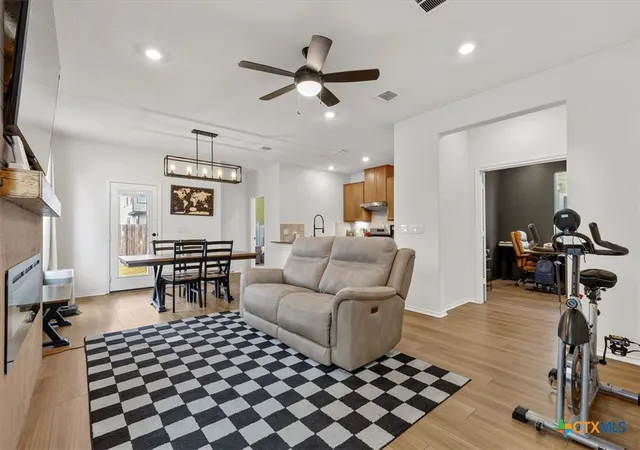 Photo 4 of Single family home for sale at 223 Pitkin Dr, Lockhart, TX 78644 | MLS# 621150 | Listing updated on 2026-10-05