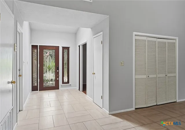 Photo 4 of Single family home for sale at 10914 Link Dr, San Antonio, TX 78213 | MLS# 619474 | Listing updated on 2026-08-29
