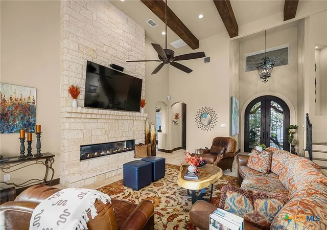 Photo 3 of Single family home for sale at 1185 Gruene Rd, New Braunfels, TX 78130 | MLS# 621886 | Listing updated on 2026-08-07