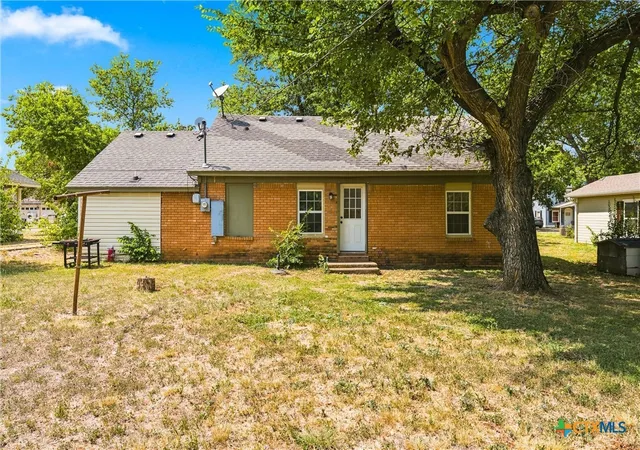 Photo 1 of Single family home for sale at 1126 W 7th Street, Mc Gregor, TX 76657 | MLS# 621903 | Listing updated on 2026-08-31