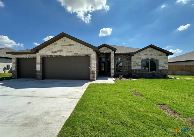 Photo 2 of Single family home for sale at 407 Magnolia, Troy, TX 76579 | MLS# 621910 | Listing updated on 2026-09-15