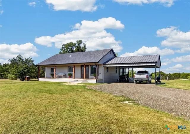 Photo 3 of Single family home for sale at 910 Star Ln, Gatesville, TX 76528 | MLS# 621876 | Listing updated on 2026-08-17