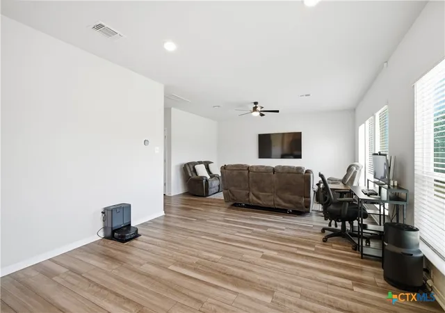 Photo 3 of Single family home for sale at 1540 Cobble Hl Ct, Temple, TX 76502 | MLS# 621947 | Listing updated on 2026-09-02