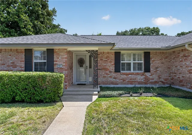 Photo 2 of Single family home for sale at 501 E 24th Avenue, Belton, TX 76513 | MLS# 621507 | Listing updated on 2026-08-07