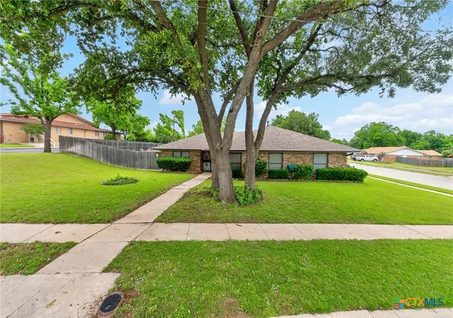 Photo 2 of Single family home for sale at 605 E Mary Jane Dr, Killeen, TX 76541 | MLS# 621687 | Listing updated on 2026-09-03
