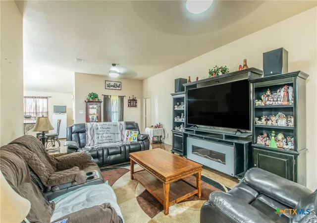Photo 2 of Single family home for sale at 7605 Oliver Loving Dr, Killeen, TX 76549 | MLS# 621960 | Listing updated on 2026-08-14