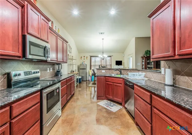 Photo 4 of Single family home for sale at 7605 Oliver Loving Dr, Killeen, TX 76549 | MLS# 621960 | Listing updated on 2026-08-14