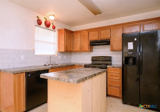 Photo 2 of Single family home for sale at 2105 Diana Loop, Harker Heights, TX 76548 | MLS# 621776 | Listing updated on 2026-09-03