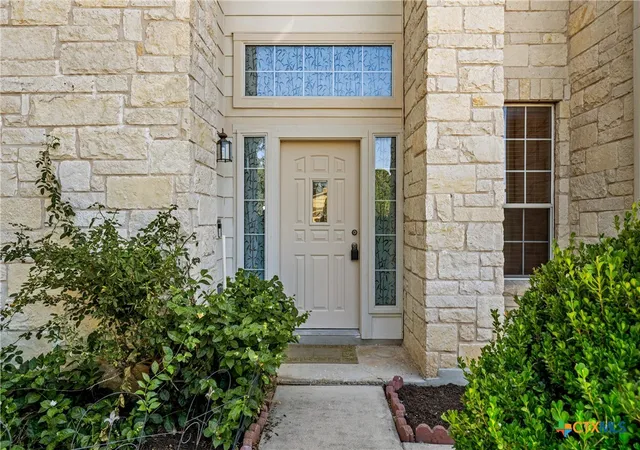Photo 3 of Single family home for sale at 521 Weeping Willow Dr, Temple, TX 76502 | MLS# 621459 | Listing updated on 2026-08-13