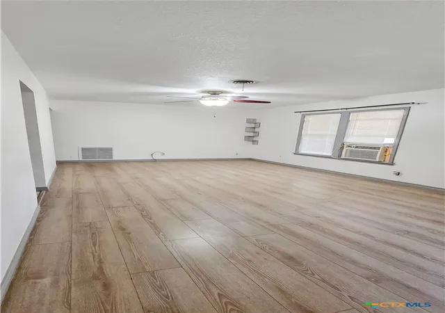 Photo 3 of Single family home for sale at 1402 Springwood Ln, Port Lavaca, TX 77979 | MLS# 621588 | Listing updated on 2026-08-07