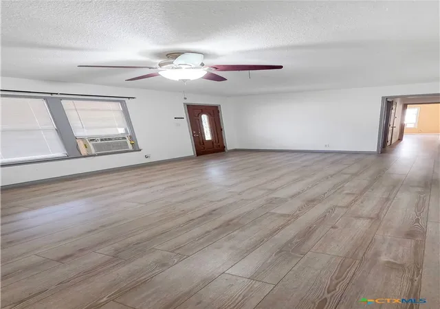 Photo 3 of Single family home for sale at 1402 Springwood Ln, Port Lavaca, TX 77979 | MLS# 621588 | Listing updated on 2026-08-07