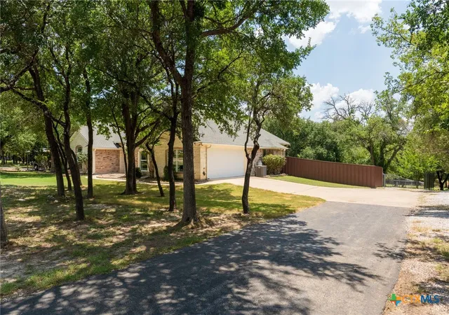 Photo 2 of Single family home for sale at 901 County Rd 3150, Kempner, TX 76539 | MLS# 621633 | Listing updated on 2026-09-11