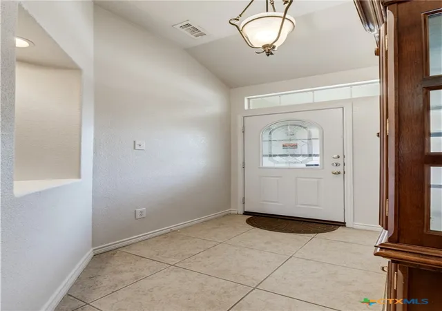 Photo 3 of Single family home for sale at 6003 Alexus Dr, Killeen, TX 76542 | MLS# 621959 | Listing updated on 2026-08-09
