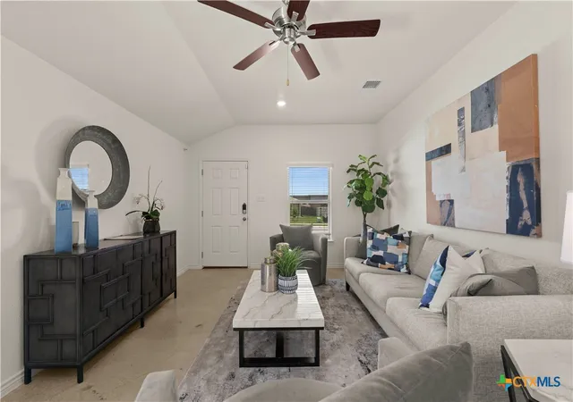 Listing Photo 4 - Condo for sale in building located at 1715 Tejas Trl, Harker Heights, TX 76548