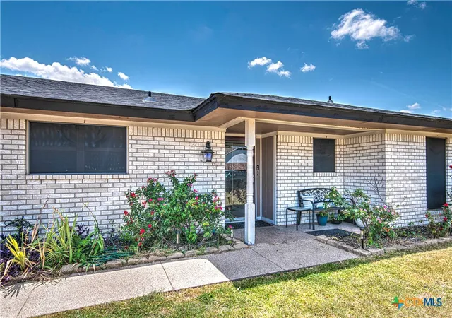 Photo 3 of Single family home for sale at 2609 Valley Frg Ave, Temple, TX 76504 | MLS# 621976 | Listing updated on 2026-09-16