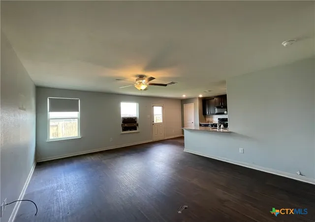 Photo 4 of Sale Pending at 409 Wincliff Ln, Jarrell, TX 76537 | MLS# 618703 | Listing updated on 2026-09-18