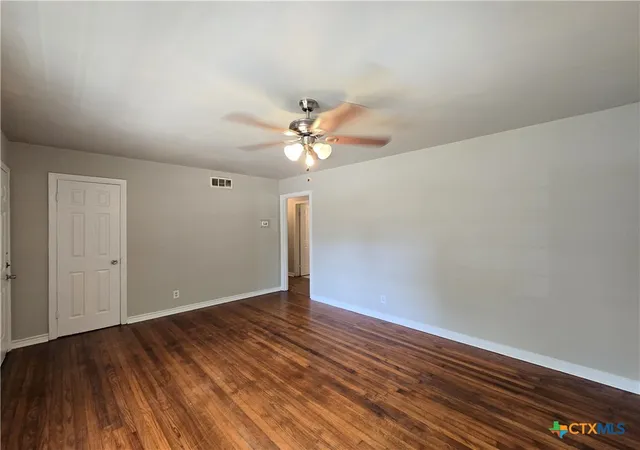 Photo 3 of Single family home for sale at 1005 Conder St, Killeen, TX 76541 | MLS# 621830 | Listing updated on 2026-08-28