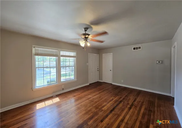 Photo 4 of Single family home for sale at 1005 Conder St, Killeen, TX 76541 | MLS# 621830 | Listing updated on 2026-08-28
