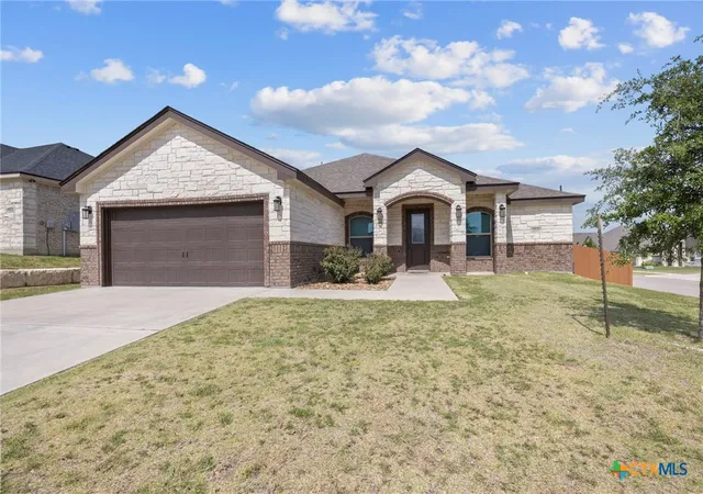 Photo 2 of Single family home for sale at 8506 Platinum Dr, Killeen, TX 76542 | MLS# 621098 | Listing updated on 2026-09-10