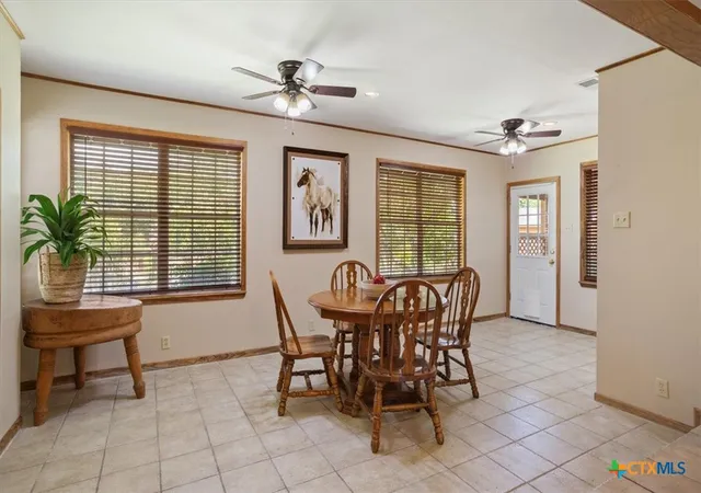 Photo 4 of Single family home for sale at 302 E Upshaw Ave, Temple, TX 76501 | MLS# 622080 | Listing updated on 2026-10-07