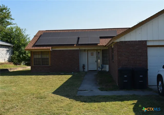 Photo 3 of Single family home for sale at 4303 Creekside Dr, Killeen, TX 76543 | MLS# 622106 | Listing updated on 2026-09-12