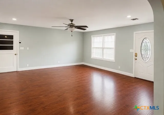 Photo 2 of Single family home for sale at 1504 Justice Dr, Port Lavaca, TX 77979 | MLS# 622062 | Listing updated on 2026-09-25