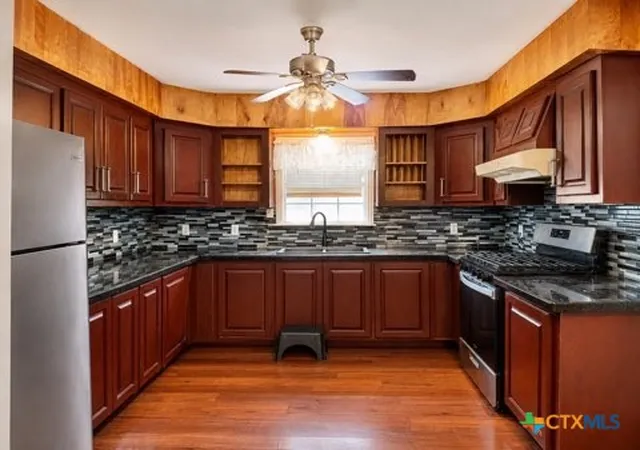 Photo 4 of Single family home for sale at 1504 Justice Dr, Port Lavaca, TX 77979 | MLS# 622062 | Listing updated on 2026-09-25