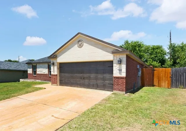 Photo 3 of Single family home for sale at 3907 Dewitt County Ct, Killeen, TX 76549 | MLS# 619638 | Listing updated on 2026-09-11