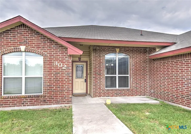 Photo 3 of Single family home for sale at 302 W Little Dipper, Killeen, TX 76542 | MLS# 621761 | Listing updated on 2026-09-10