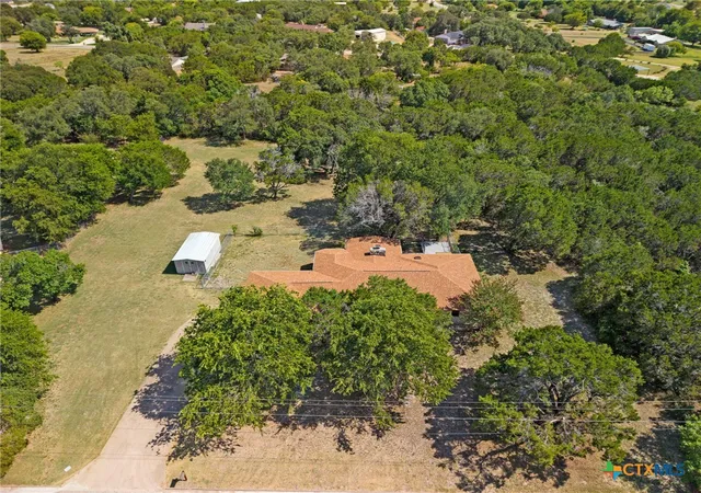 Photo 3 of Single family home for sale at 381 County Rd 4755, Kempner, TX 76539 | MLS# 622098 | Listing updated on 2026-09-15