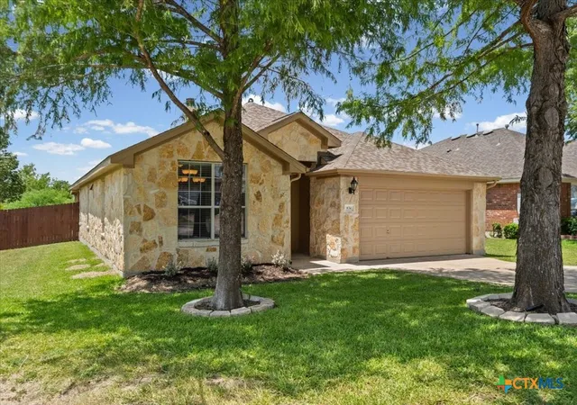 Photo 3 of Single family home for sale at 834 Dark Horse Ln, Buda, TX 78610 | MLS# 622128 | Listing updated on 2026-08-19