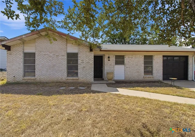 Photo 3 of Single family home for sale at 1500 Brandt Dr, Austin, TX 78742 | MLS# 622149 | Listing updated on 2026-09-05