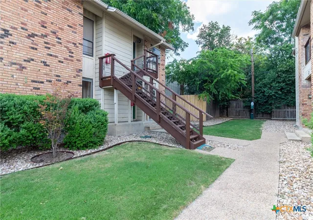 Photo 3 of Condo for sale at 421 W San Antonio St #I 2, San Marcos, TX 78666 | MLS# 622150 | Listing updated on 2026-09-11