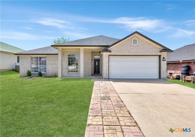 Photo 1 of Sale Pending at 4408 Twin Oaks Cir, Killeen, TX 76542 | MLS# 622153 | Listing updated on 2026-09-16